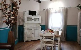 Quercia Sacrobosco apartment
